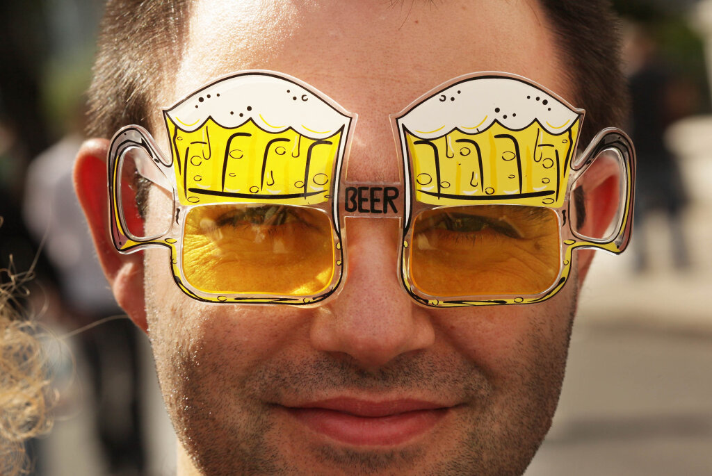 Drunk Goggles Reverse Beer Goggles — The More Men Drink The More Последние твиты от 