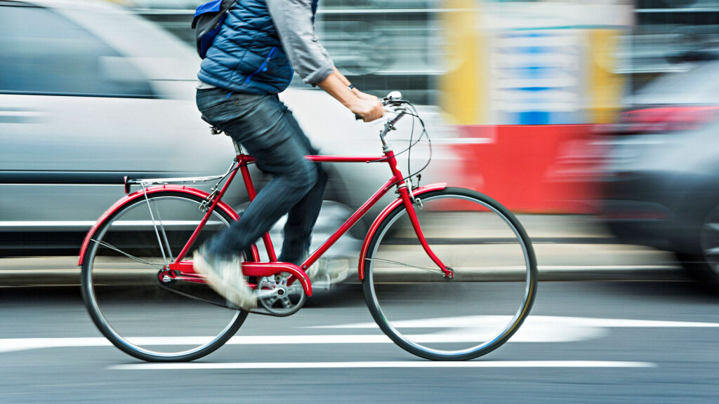 Do Bikes Slow Down Car Traffic? Actually, No