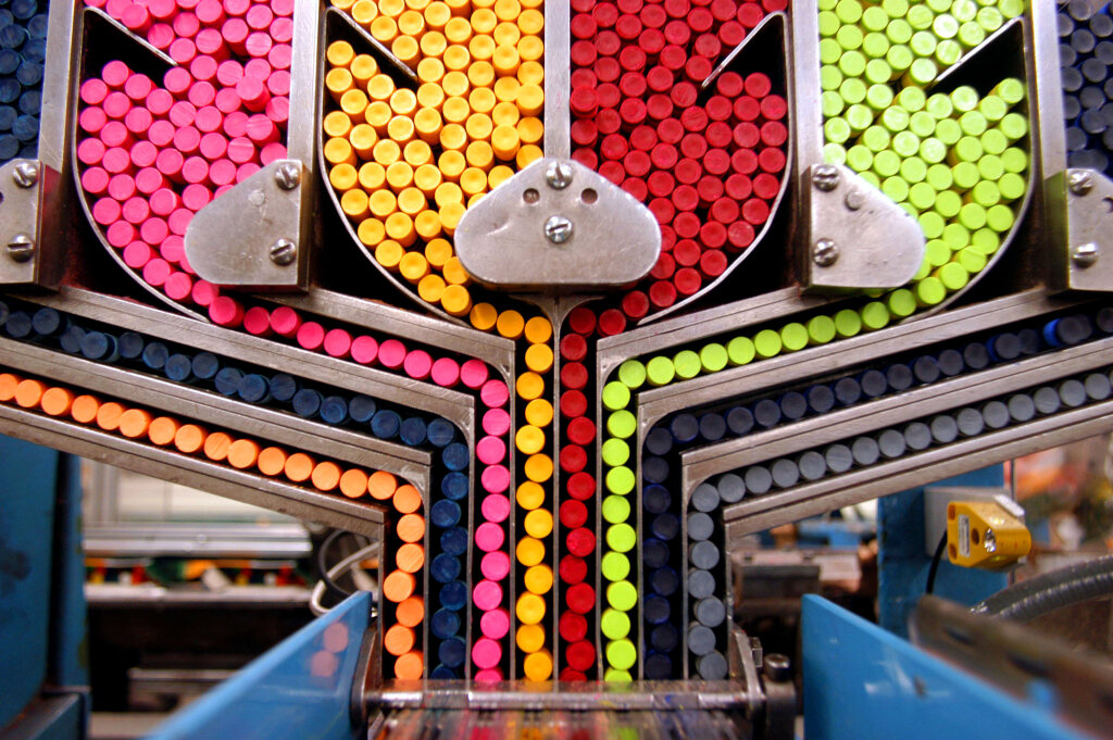 How are Crayons and markers made? | HowStuffWorks