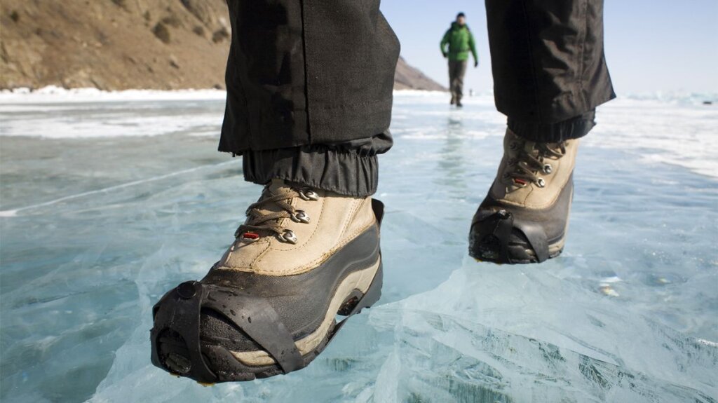 What Makes Ice Slippery? HowStuffWorks