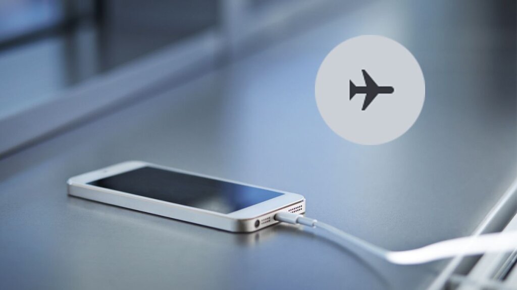 Do Smartphones Really Charge Faster in Airplane Mode? | HowStuffWorks