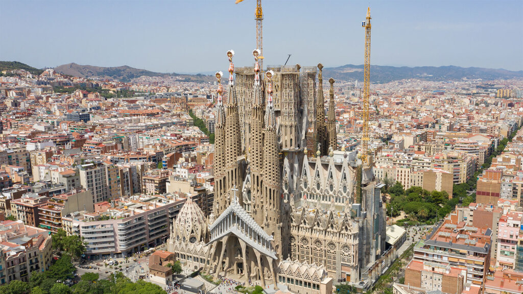 sagrada-familia-basilica-is-almost-finished-after-just-137-years