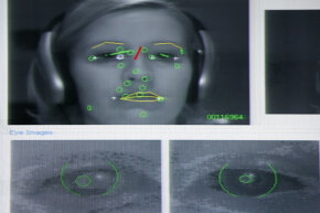 在德克萨斯州奥斯汀市的迪士尼媒体和广告实验室，电脑跟踪参与者的眼睛和面部运动，提供关于哪种互联网广告吸引注意力的数据。谷歌公司获得“目光追踪系统”专利。在2013年。＂border=