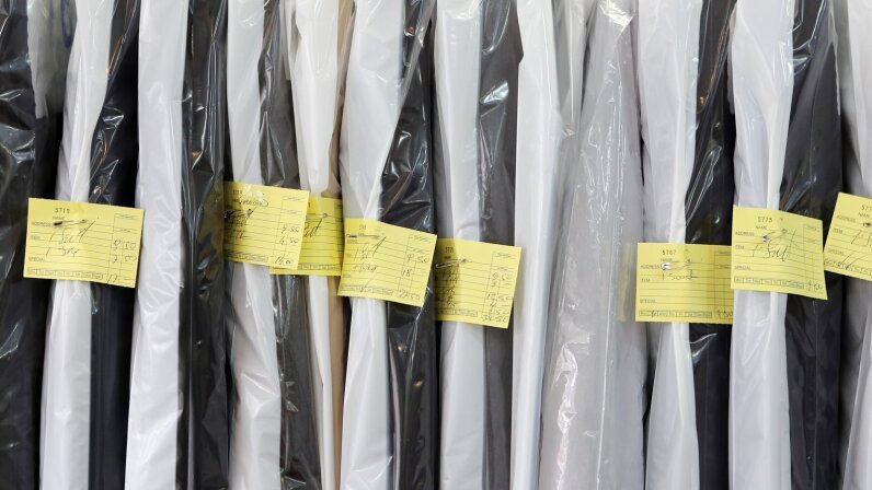 How Home Dry Cleaning Works Howstuffworks