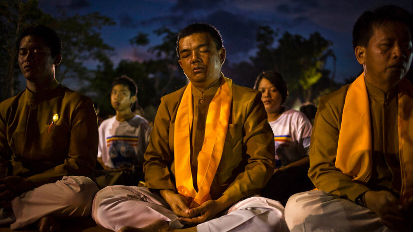 Буддийские медитирующие