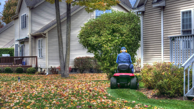 can i use a lawn mower to mulch leaves