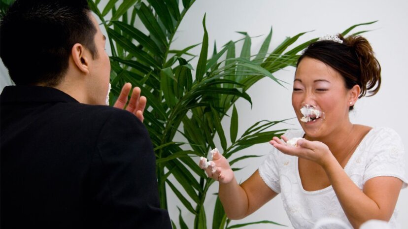 Cake-smashing valójában kockázatos lehet több szinten. Vstock LLC / Thinkstock