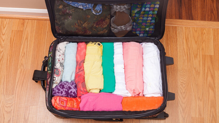 how to pack clothes in suitcase