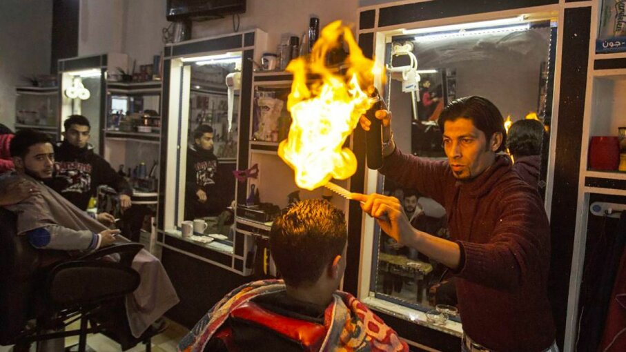 Barbers Across The Globe Are Using Fire To Style Hair Howstuffworks